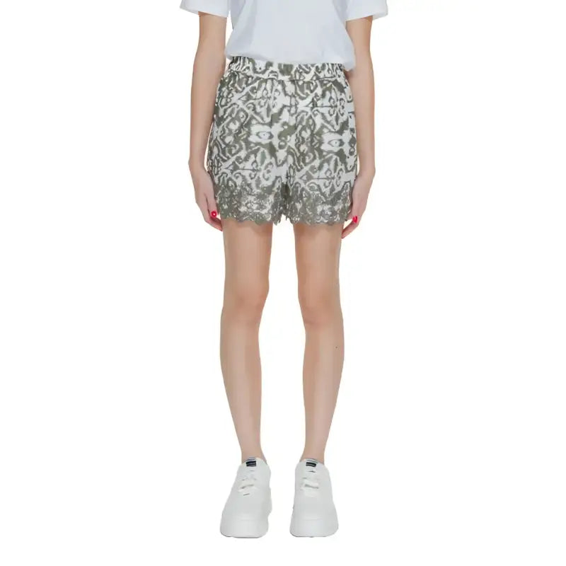 Only Shorts Donna green