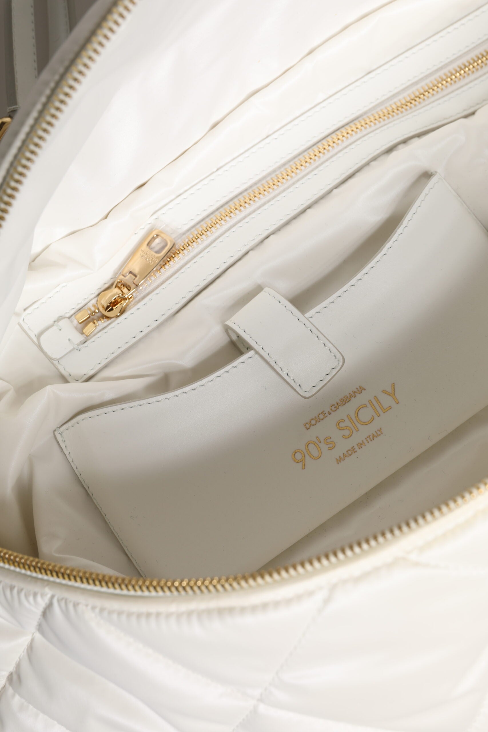 Dolce & Gabbana White Quilted Logo Plaque Belt Waist Fanny Pack Bag Dolce & Gabbana