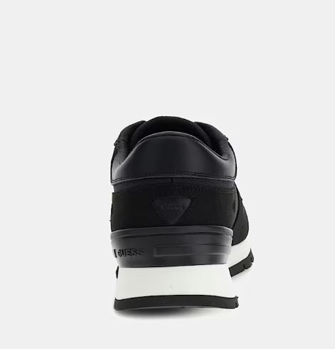 Sneaker Guess