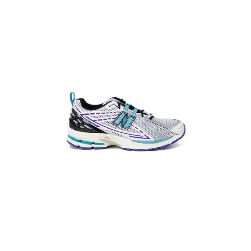  44 - Calzature Sneakers