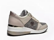 Sneakers Ynot?