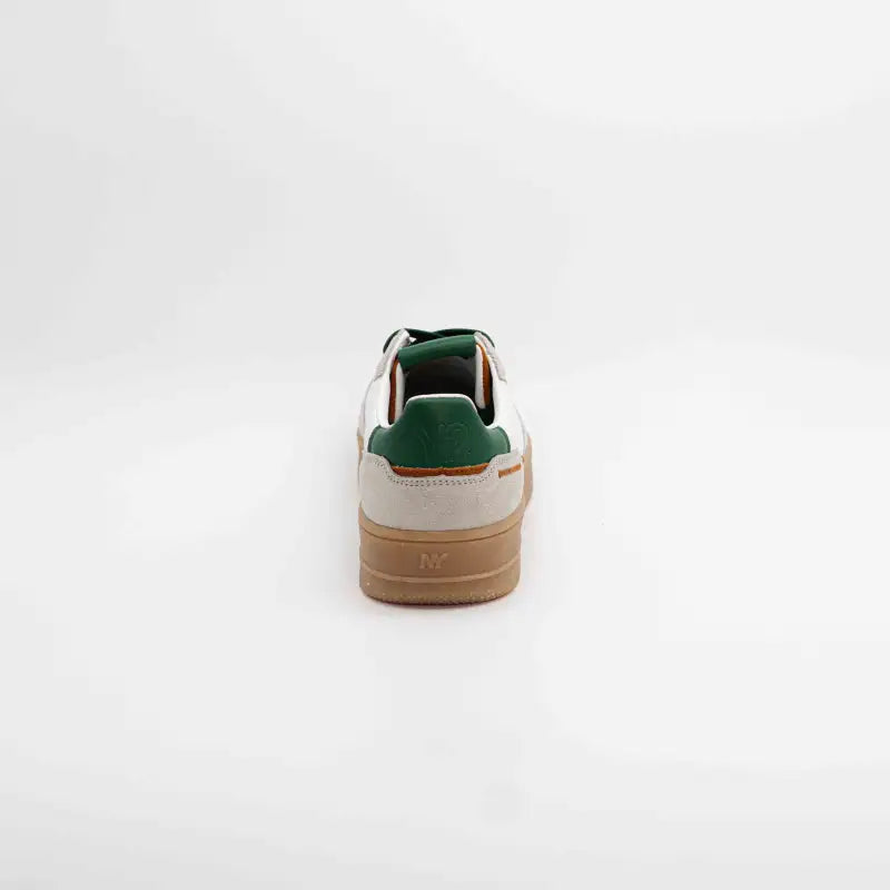 Sneakers Ynot?