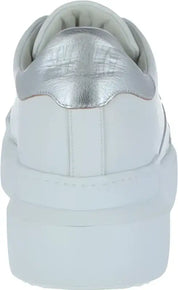 Sneaky Sneakers Donna
